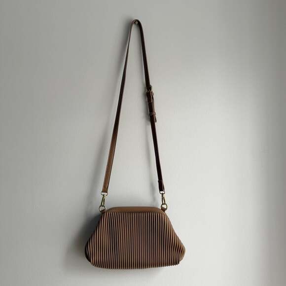 Anthropologie Pleated Vegan Leather Crossbody Clutch Bag in Tan - Picture 6 of 6